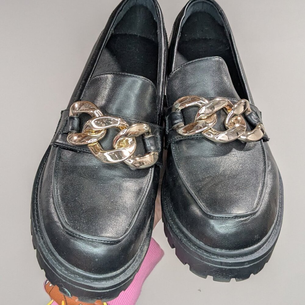 Shoedazzle Meet Ya There Chunky Loafer with Chains Black Size 39 Size 8